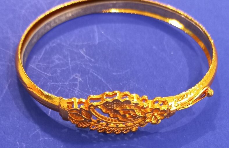 Nuya Bracelet gold plated with PAN design