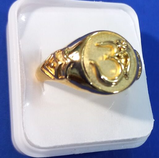 Finger ring gold plated with OM for gents