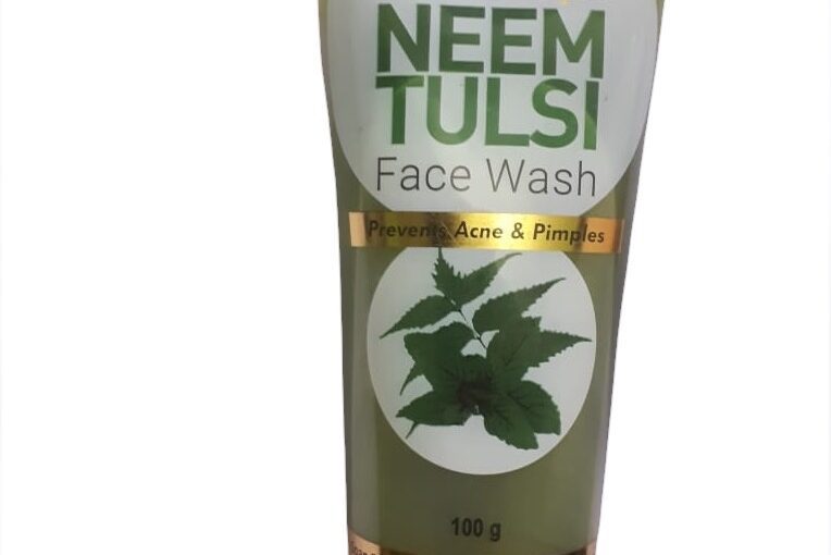 Patanjali Saundarya Neem and Tulsi Gel Face Wash – 100 gm