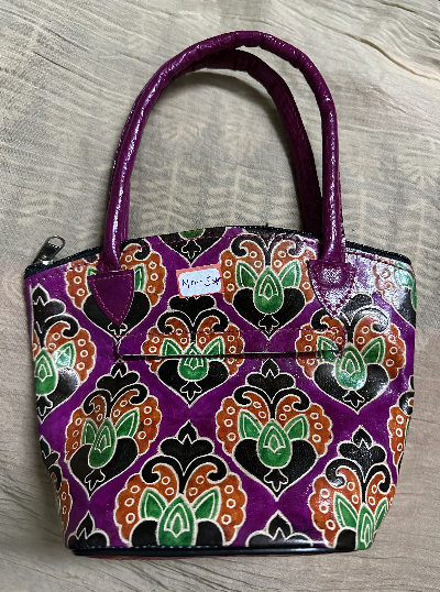 Shantiniketan Leather Small Batua Bag