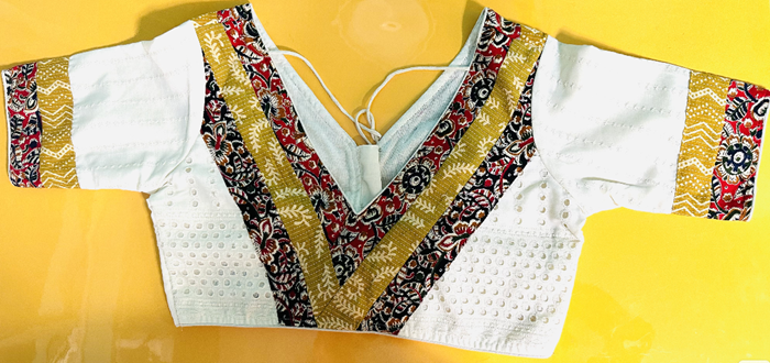 Hakoba Ajrak Blouse V Neck